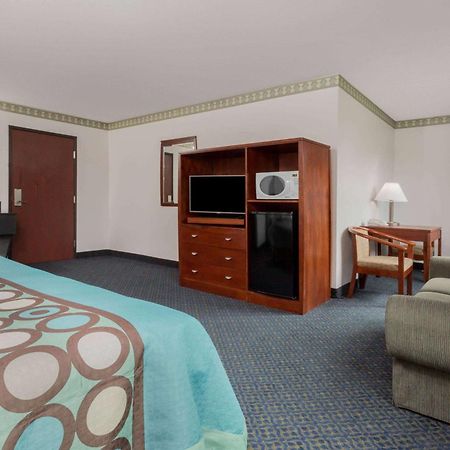 Super 8 By Wyndham Sacramento Hotel Carmichael Exterior photo